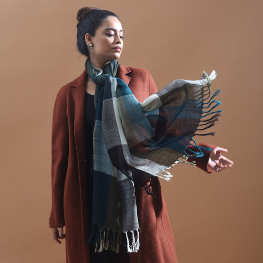 WOOLEN STOLE