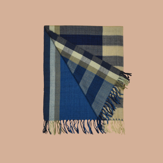 WOOLEN STOLE