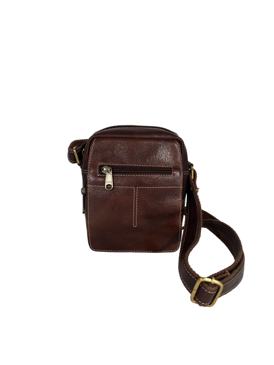 Handmade unisex leather cross body bag for travel and daily use.