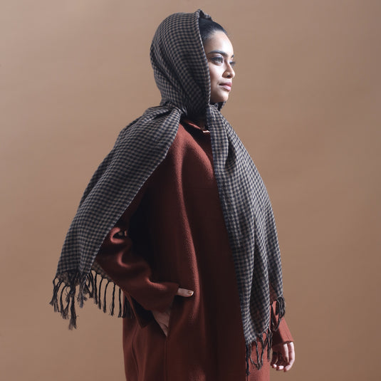 WOOLEN STOLE