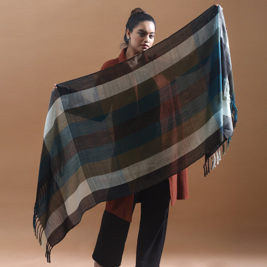 WOOLEN STOLE