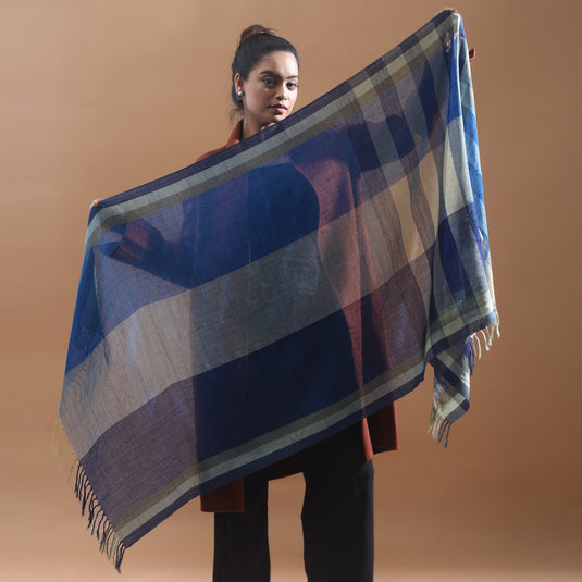 WOOLEN STOLE