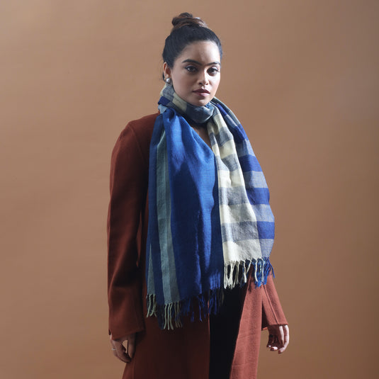 WOOLEN STOLE