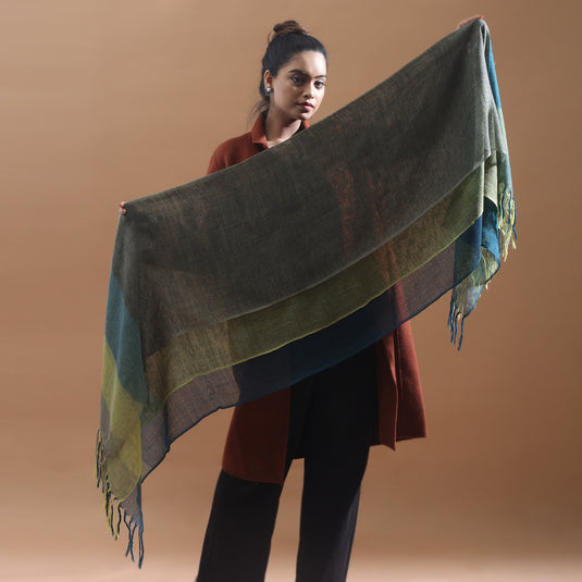 WOOLEN STOLE