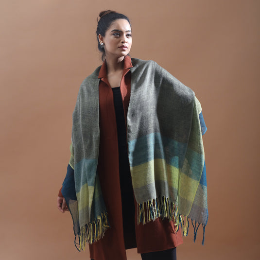 WOOLEN STOLE