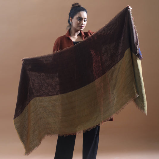 WOOLEN STOLE